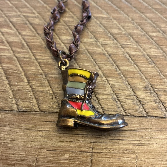 NWT Vintage 90s Steve Madden Boot Charm Necklace - Picture 2 of 7